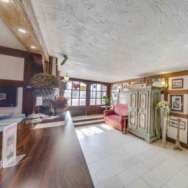 Hotel Peter Schaefer ギンスハイム・グスタフスブルク エクステリア 写真